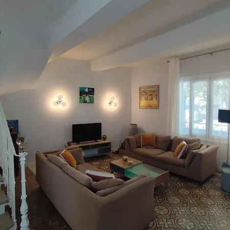Vakantiehuis Nice House With Pool - Ideal For Holidays