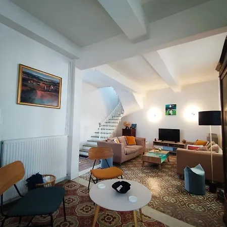Nice House With Pool - Ideal For Holidays Vakantiehuis Bessan